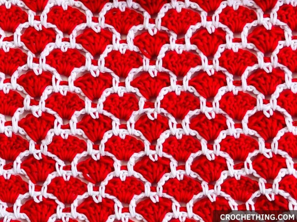 This image has an empty alt attribute; its file name is Triangle-Heart-Shawl2-1024x768.jpg